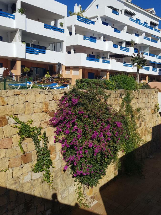Duquesa Golf And Gardens *